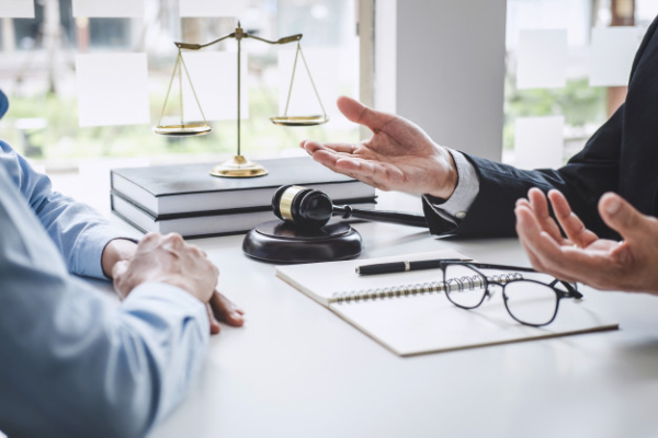 بهترین وکیل قرارداد 